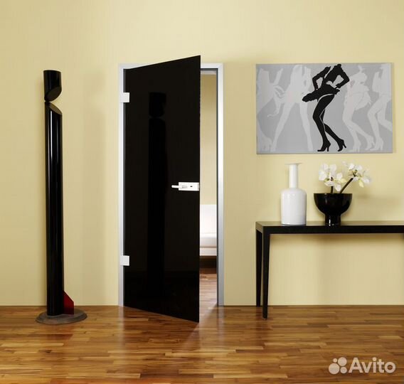 Дверь стеклянная для дома