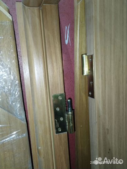 Дверь межкомнатная из массива