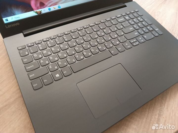 Lenovo шикарный ноутбук как новый