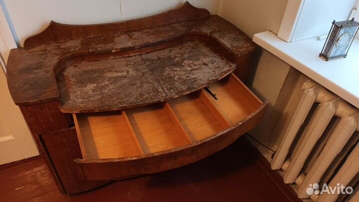 Туалетный стол ретро