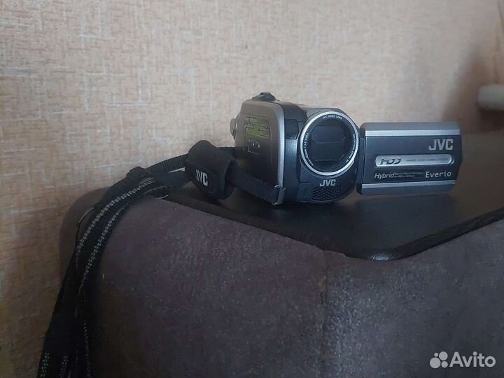 Видеокамера JVC