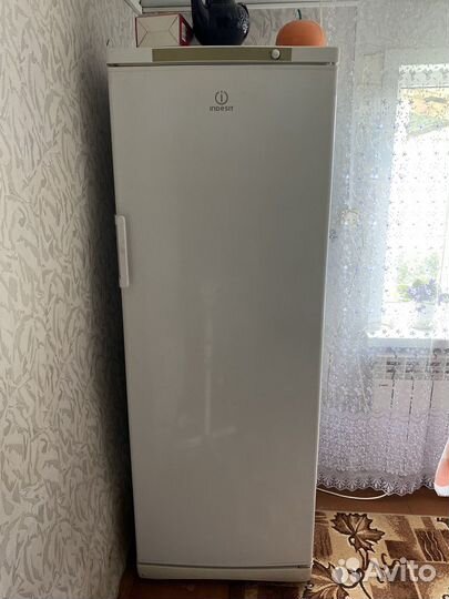 Морозильная камера indesit SFR167.002