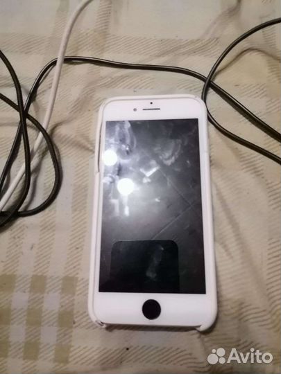 Телефон iPhone 7
