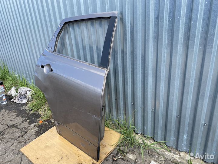 Дверь задняя правая Nissan Qashqai j10 2006-2013