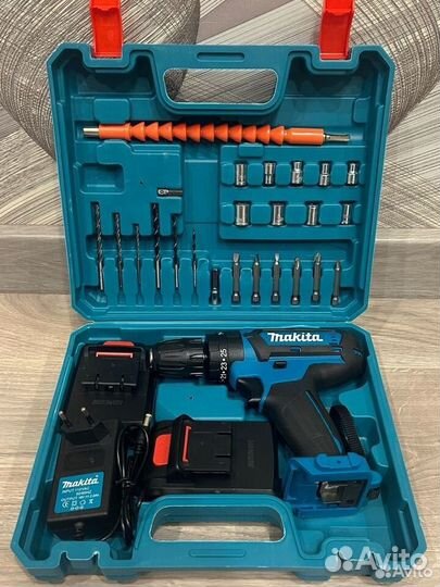 Шуруповерт makita 18v новый