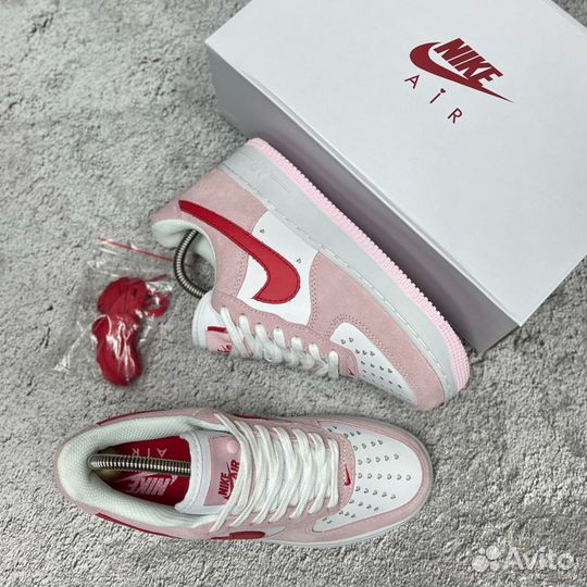 Nike Air Force 1 07 QS Valentine’s Day