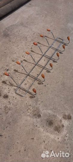 Вешалка настенная