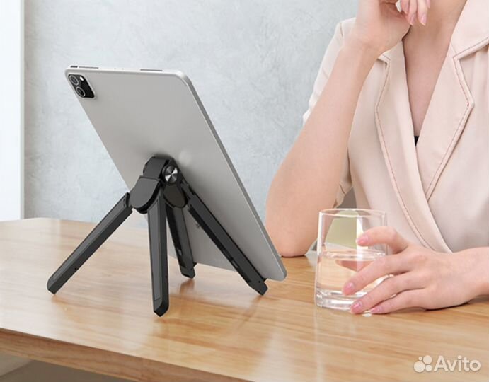 Подставка держатель для телефона планшета ноутбука