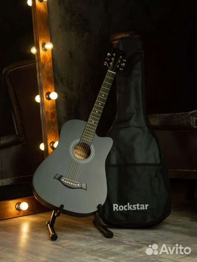 Акустическая гитара