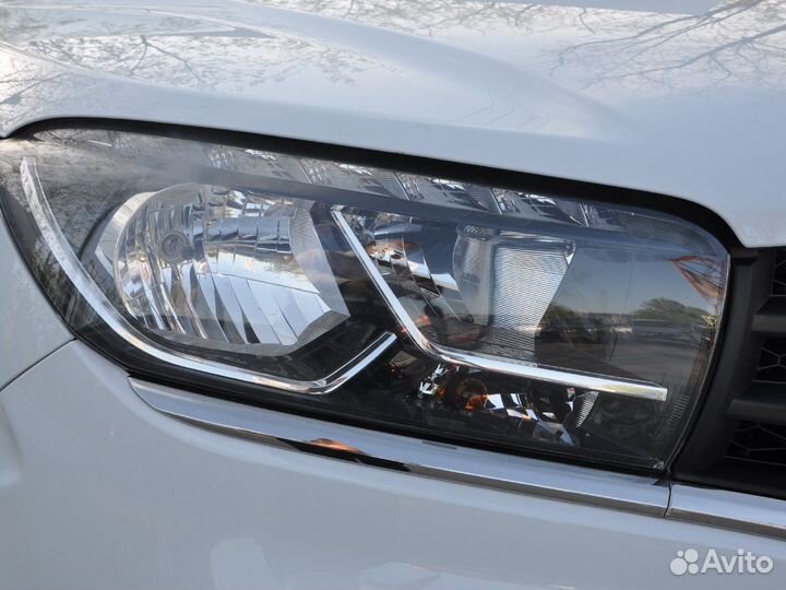 LADA XRAY Cross 1.8 МТ, 2019, 49 000 км