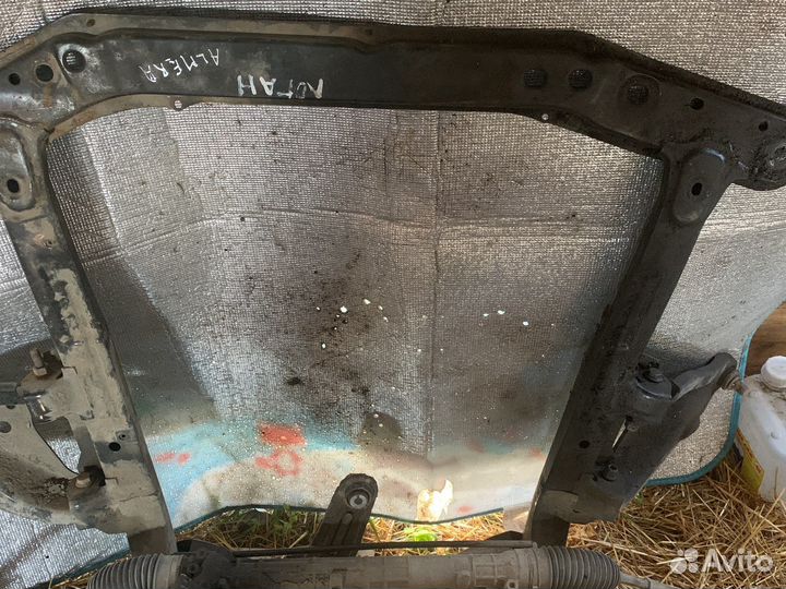 Подрамник на renault logan 1