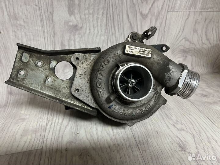Турбина Volvo XC90 2.4L D5244Т4 30757079