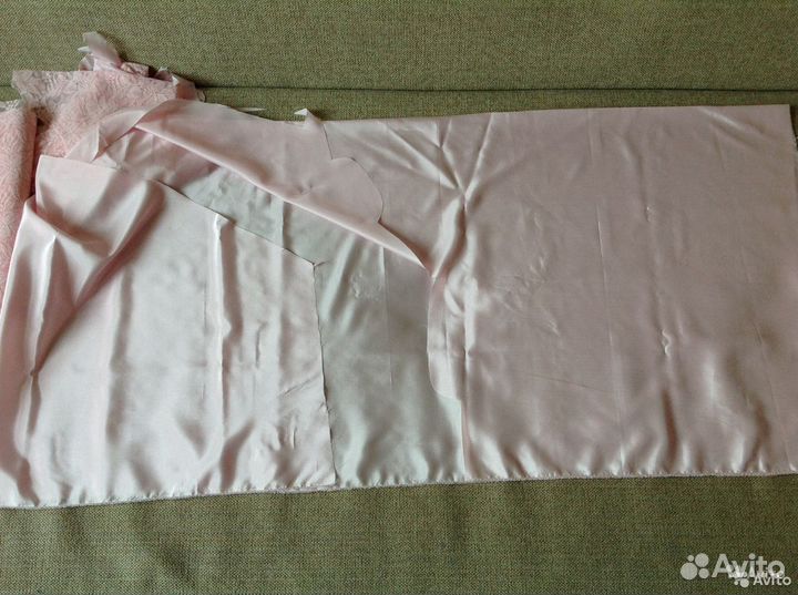 Отрезы гипюра и шелка 5,15 м