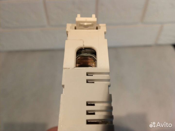 Держатель предохранителя Legrand 10x38 32A