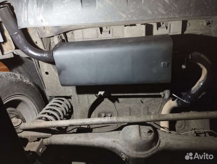 Продам универсальный глушитель (банку)