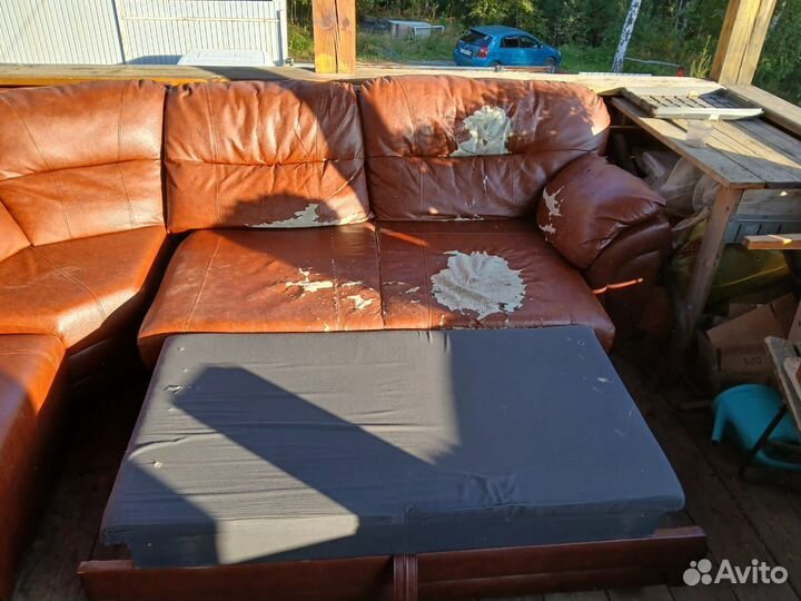 Угловой диван