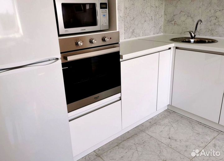 Угловая кухня с мдф фасадами