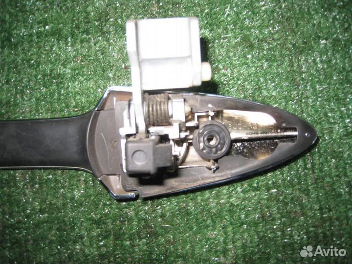 Ручка наружная двери задней правой Honda FR-V (BE