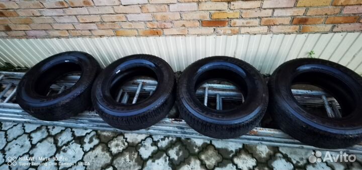 Bridgestone Dueler H/T 265/65 R17 111H