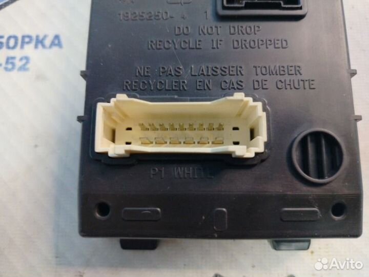 Блок комфорта Renault Sandero 1