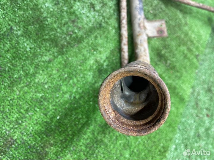 Топливная горловина Mazda Demio 2 DY5 Мазда