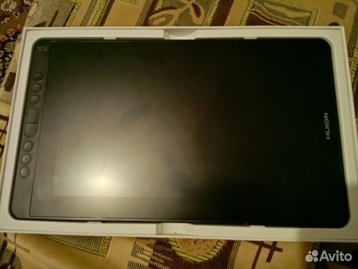 Графический планшет с экраном huion kamvas 13