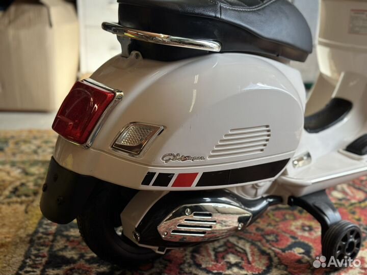 Детский электромотоцикл Kreiss Vespa 801