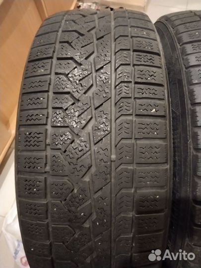 Kumho I'Zen RV Asymmetric 235/55 R19