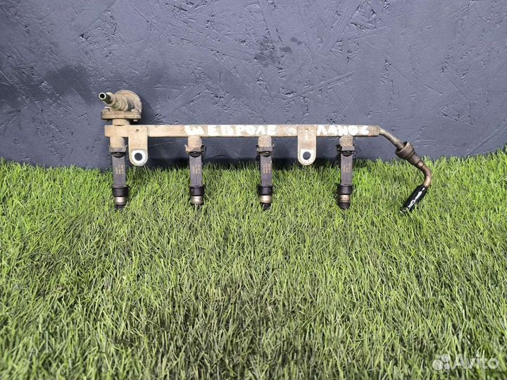 Топливная рампа с форсунками Chevrolet Lanos