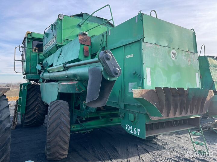 Комбайн Ростсельмаш Дон 1500Б, 2003