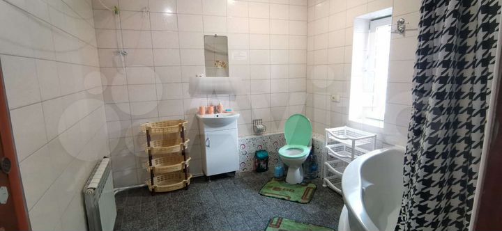 2-к. квартира, 50 м², 1/3 эт.