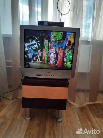 Телевизор JVC и цифровой ресивер BBK