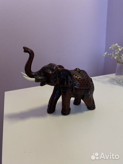 Статуэтка слон