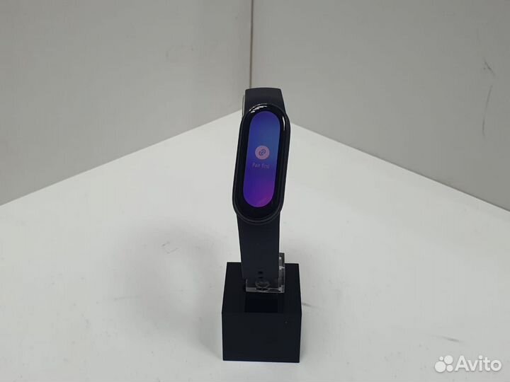Фитнес-браслеты Xiaomi Mi Band 6 NFC