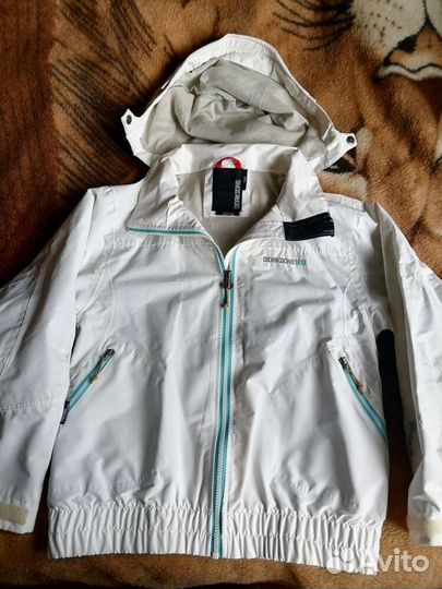 Ветровка для девочки
