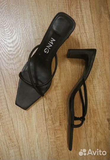 Босоножки, мюли 37 Mango