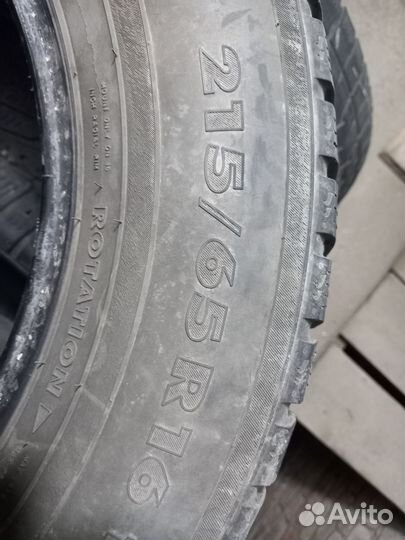 Nokian Tyres i3 215/65 R16