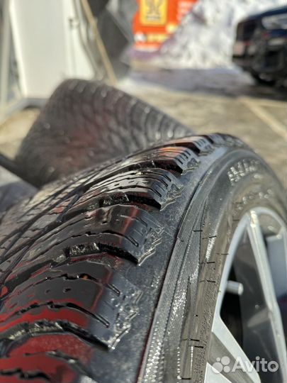 Nokian Tyres Hakkapeliitta R3 SUV 275/40 R20 и 305/35 R20