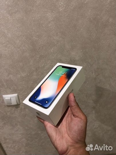 iPhone X, 64 ГБ