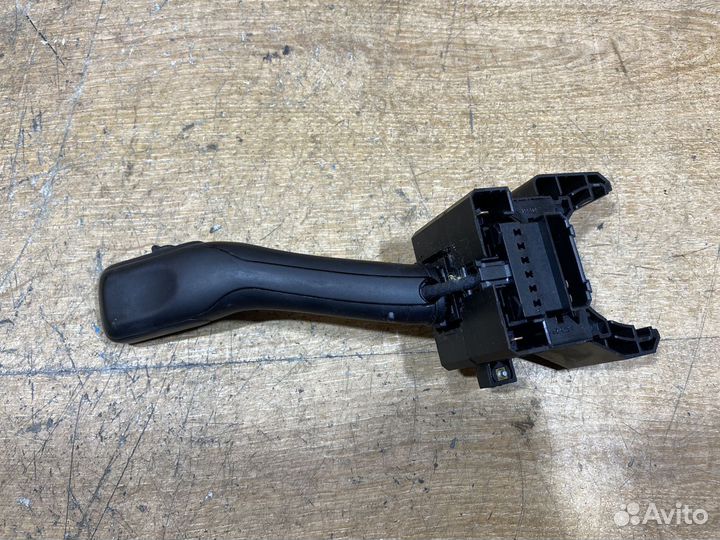 Переключатель дворников Volkswagen Golf 4 Арт 497