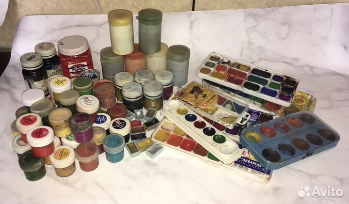 Набором: б/у краски акварельные, гуашь