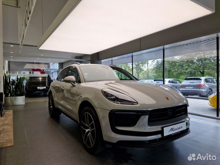 Porsche Macan 2.0 AMT, 2024