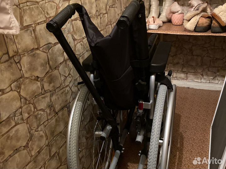 Инвалидная коляска новая