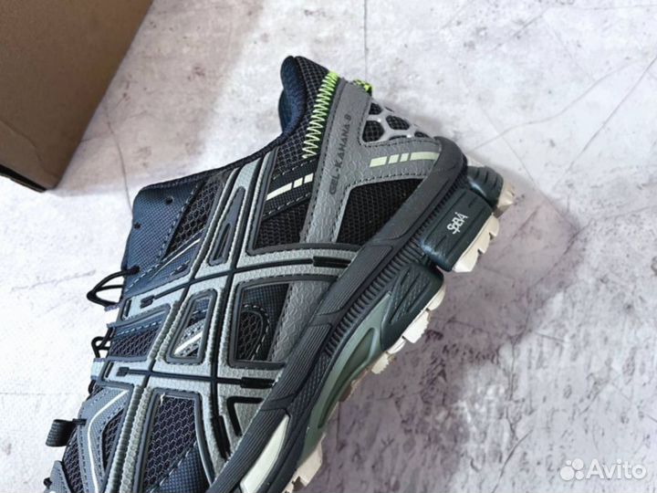 Кроссовки Asics стильные