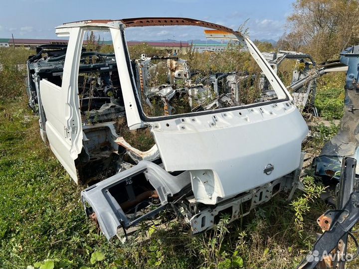 Телевизор Nissan Vanette SK82MN