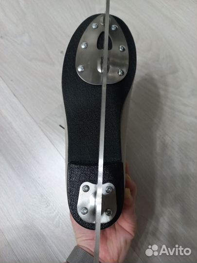 Продам коньки