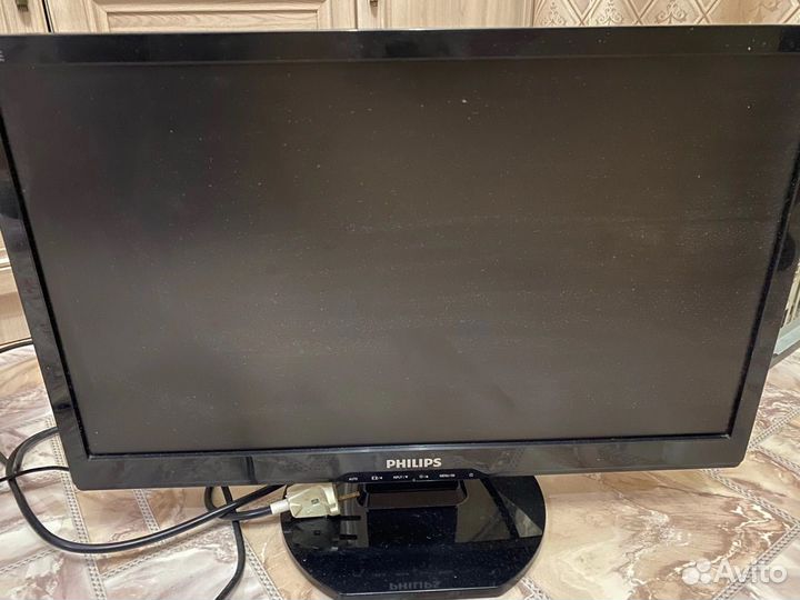 Монитор Philips 220E