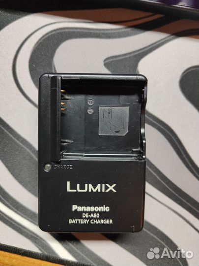 Зарядка Panasonic DE-A60
