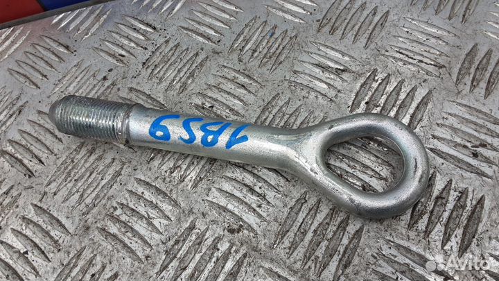 Крюк буксировочный на Toyota Rav 4 Zsa3