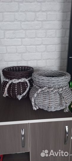 Кашпо из искусственного ротанга